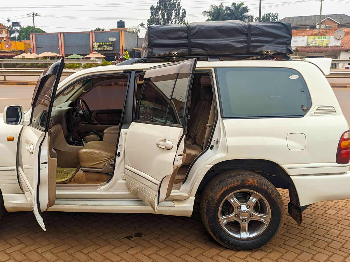Toyota-Land-Cruiser-V8-with-Rooftop-Tent-for-hire-in-East-Africa Toyota-Land-Cruiser-V8-with-Rooftop-Tent-for-hire-in-East-Africa